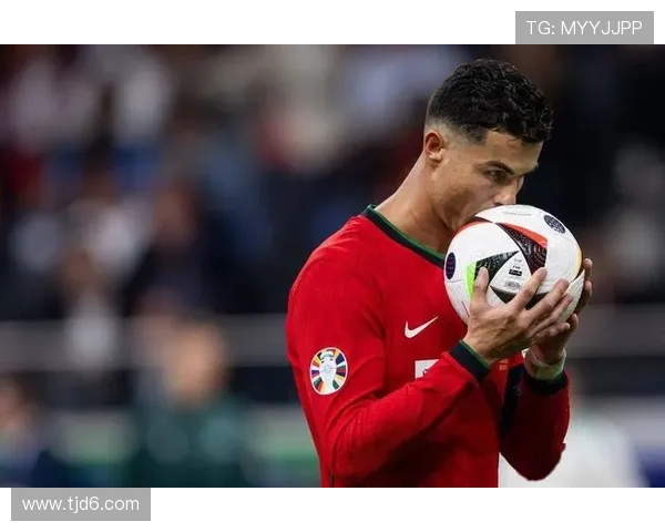 C罗：传奇足迹与无尽辉煌